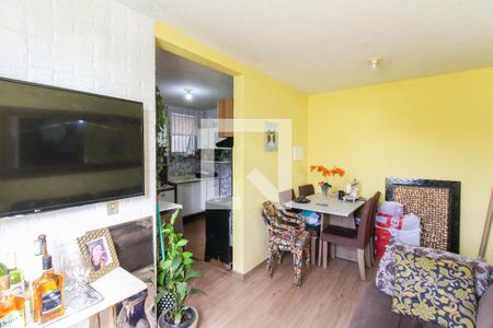 Sala de apartamento à venda com 2 quartos, 42m² em Olaria, Canoas