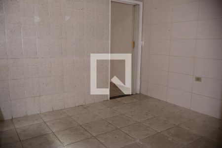 Cozinha de casa para alugar com 1 quarto, 35m² em Vila Ema, São Paulo