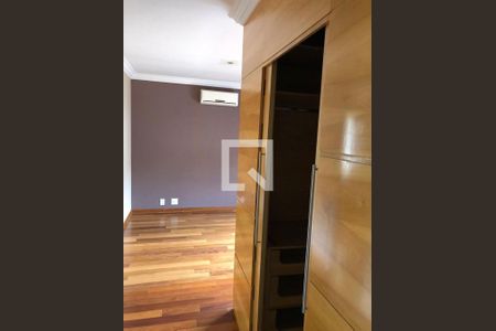 Quarto de casa de condomínio para alugar com 3 quartos, 170m² em Jardim Leonor Mendes de Barros, São Paulo