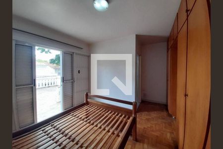 Casa à venda com 4 quartos, 185m² em Jardim Rizzo, São Paulo