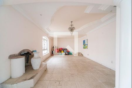 Sala de casa à venda com 5 quartos, 340m² em Vila Eldizia, Santo André