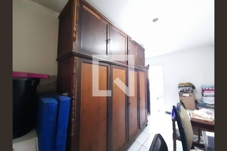 Casa à venda com 3 quartos, 130m² em Vila Indiana, São Paulo