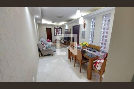 Casa à venda com 3 quartos, 210m² em Jardim Ester, São Paulo