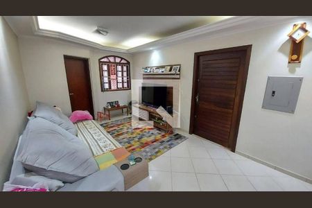 Casa à venda com 3 quartos, 210m² em Jardim Ester, São Paulo