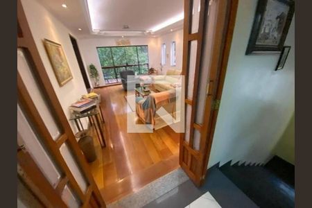 Casa à venda com 3 quartos, 200m² em Parque dos Principes, São Paulo