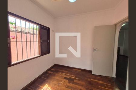 Casa à venda com 3 quartos, 154m² em Conjunto Residencial Butanta, São Paulo