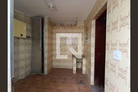 Casa à venda com 3 quartos, 1500m² em Jardim Rizzo, São Paulo