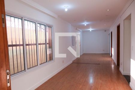 Casa à venda com 2 quartos, 158m² em Vila Nova Alba, São Paulo