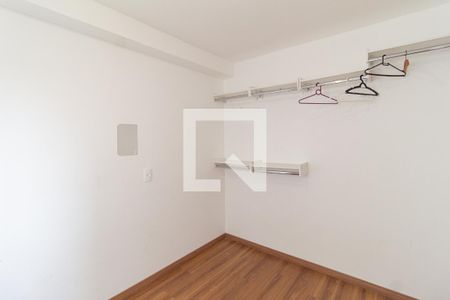 Quarto 1 de apartamento para alugar com 2 quartos, 35m² em Chacara Santa Lucia, Carapicuíba