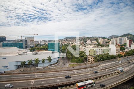 Sala Vista de apartamento para alugar com 2 quartos, 70m² em Praça da Bandeira, Rio de Janeiro