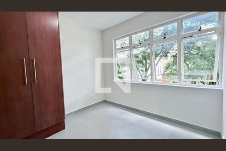 Apartamento à venda com 2 quartos, 60m² em Anchieta, Belo Horizonte