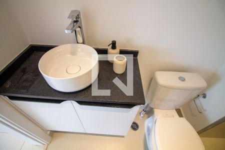 Banheiro de apartamento para alugar com 2 quartos, 60m² em Chácara Santo Antônio (zona Sul), São Paulo