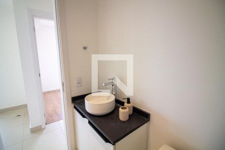 Banheiro de apartamento para alugar com 2 quartos, 60m² em Chácara Santo Antônio (zona Sul), São Paulo