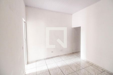 Quarto de casa para alugar com 1 quarto, 40m² em Parque Jandaia, Carapicuíba
