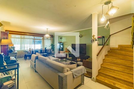 Casa à venda com 4 quartos, 233m² em Vila Guarani (zona Sul), São Paulo
