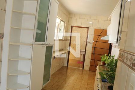 Cozinha de apartamento para alugar com 2 quartos, 85m² em Califórnia, Nova Iguaçu
