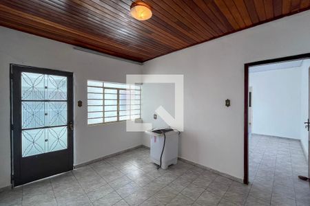 Sala de casa para alugar com 2 quartos, 200m² em Vila Brasilina, São Paulo