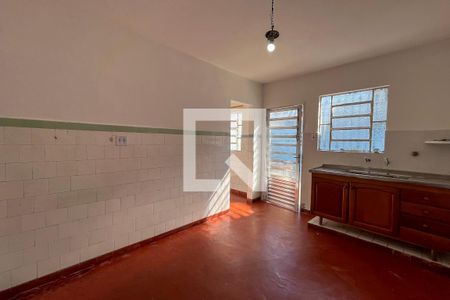 Cozinha de casa para alugar com 2 quartos, 200m² em Vila Brasilina, São Paulo