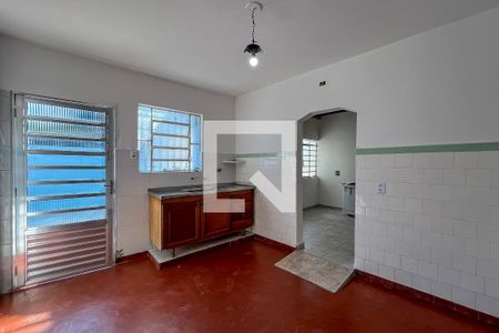 Cozinha de casa para alugar com 2 quartos, 200m² em Vila Brasilina, São Paulo
