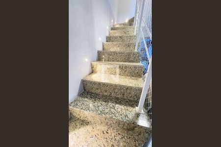 Escada de casa de condomínio à venda com 3 quartos, 232m² em Freguesia (Jacarepaguá), Rio de Janeiro