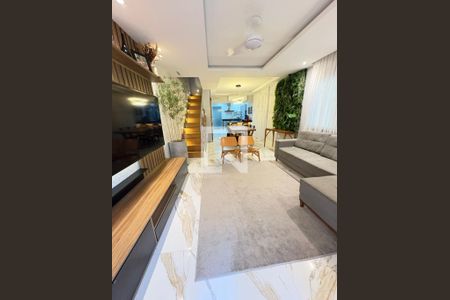 Sala de casa de condomínio à venda com 3 quartos, 232m² em Freguesia (Jacarepaguá), Rio de Janeiro