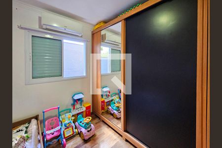 Quarto de apartamento à venda com 2 quartos, 204m² em Campestre, Santo André