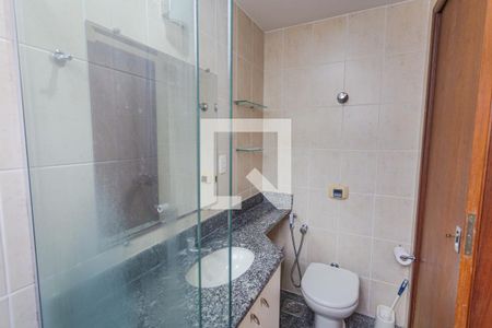 Banheiro Social de apartamento para alugar com 3 quartos, 80m² em Cruzeiro, Belo Horizonte