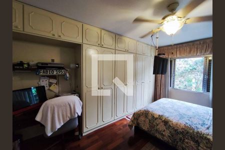 Casa à venda com 3 quartos, 200m² em Vila Gomes, São Paulo