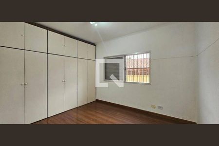 Casa à venda com 4 quartos, 303m² em Cidade São Francisco, São Paulo