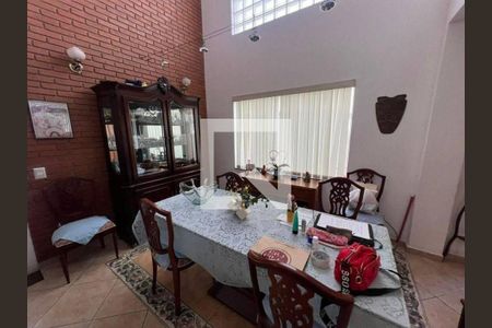 Casa à venda com 4 quartos, 236m² em Parque dos Principes, São Paulo