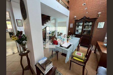 Casa à venda com 4 quartos, 236m² em Parque dos Principes, São Paulo