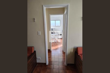 Corredor de apartamento para alugar com 1 quarto, 51m² em Guilhermina, Praia Grande