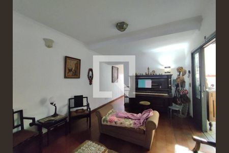 Casa à venda com 5 quartos, 200m² em Vila Sonia, São Paulo