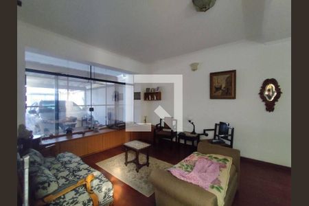 Casa à venda com 5 quartos, 200m² em Vila Sonia, São Paulo