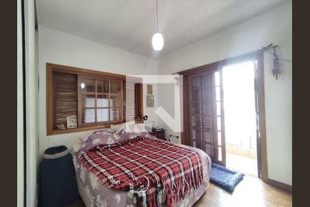 Casa à venda com 5 quartos, 200m² em Vila Sonia, São Paulo