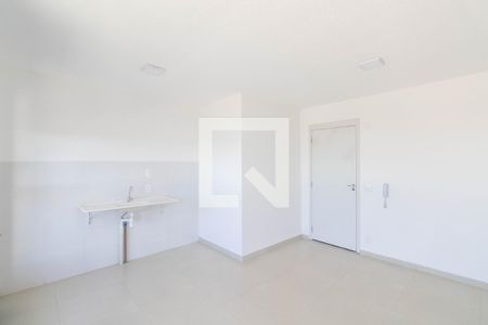 Sala e Cozinha de apartamento para alugar com 2 quartos, 42m² em Vila Campanela, São Paulo