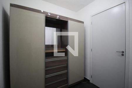 Quarto 2 de apartamento para alugar com 2 quartos, 45m² em Vila Suzana, São Paulo
