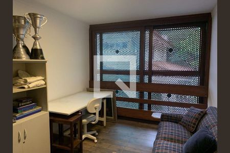 Casa à venda com 4 quartos, 480m² em Jardim Guedala, São Paulo