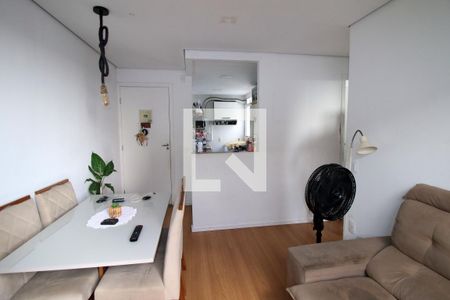 Sala de apartamento para alugar com 2 quartos, 45m² em Brás de Pina, Rio de Janeiro