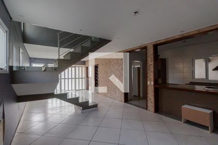 Casa de Condomínio para alugar com 4 quartos, 250m² em Planalto Paulista, São Paulo