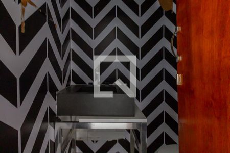 Lavabo de casa de condomínio para alugar com 4 quartos, 250m² em Planalto Paulista, São Paulo