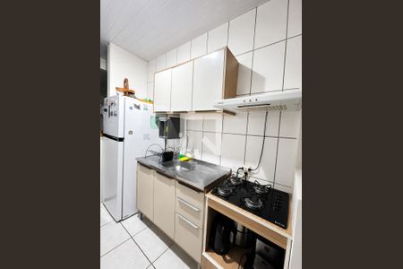 Cozinha de casa à venda com 2 quartos, 45m² em Olaria, Canoas