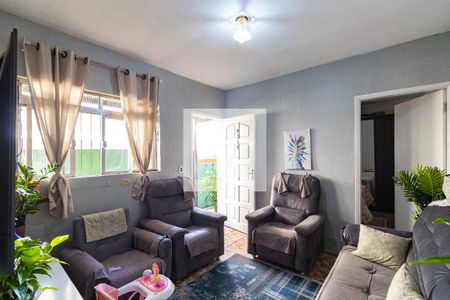 Casa à venda com 3 quartos, 105m² em Parque Arariba, São Paulo