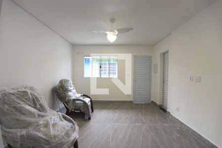 Sala de casa de condomínio para alugar com 1 quarto, 40m² em Real, Praia Grande