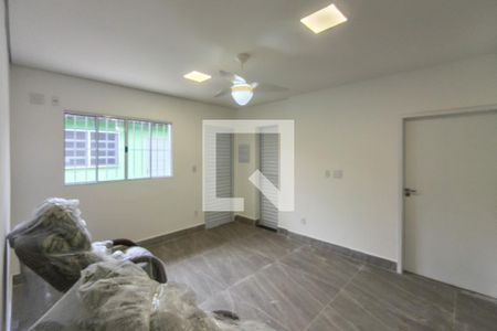 Sala de casa de condomínio para alugar com 1 quarto, 40m² em Real, Praia Grande