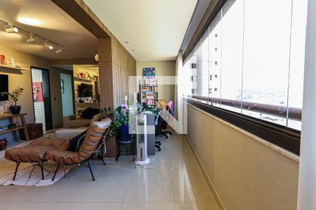 Sala/Varanda de apartamento à venda com 4 quartos, 250m² em Buritis, Belo Horizonte