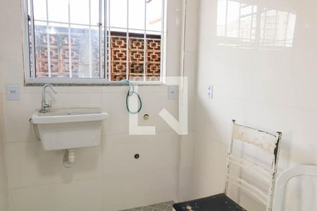 Kitnet de kitnet/studio para alugar com 0 quarto, 60m² em Del Castilho, Rio de Janeiro