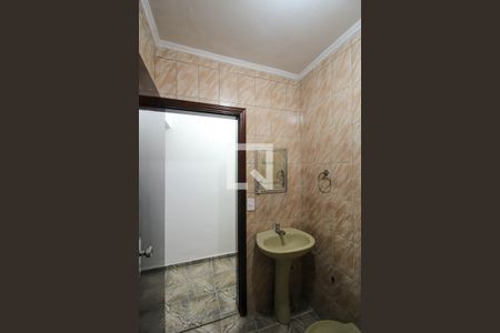 Lavabo de casa para alugar com 3 quartos, 156m² em Parque dos Bancarios, São Paulo