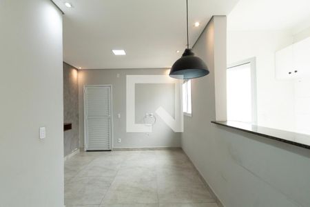 Sala de casa de condomínio para alugar com 2 quartos, 53m² em Aparecidinha, Sorocaba