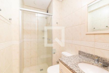 Banheiro 1 de kitnet/studio para alugar com 3 quartos, 99m² em Menino Deus, Porto Alegre